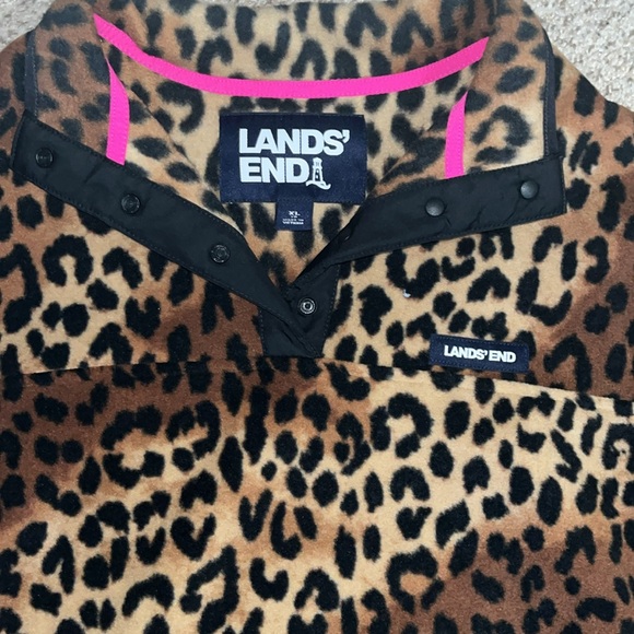 Lands End snap pullover leopard print - Picture 2 of 3